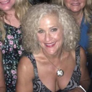 Meet your Posher, Cynthia